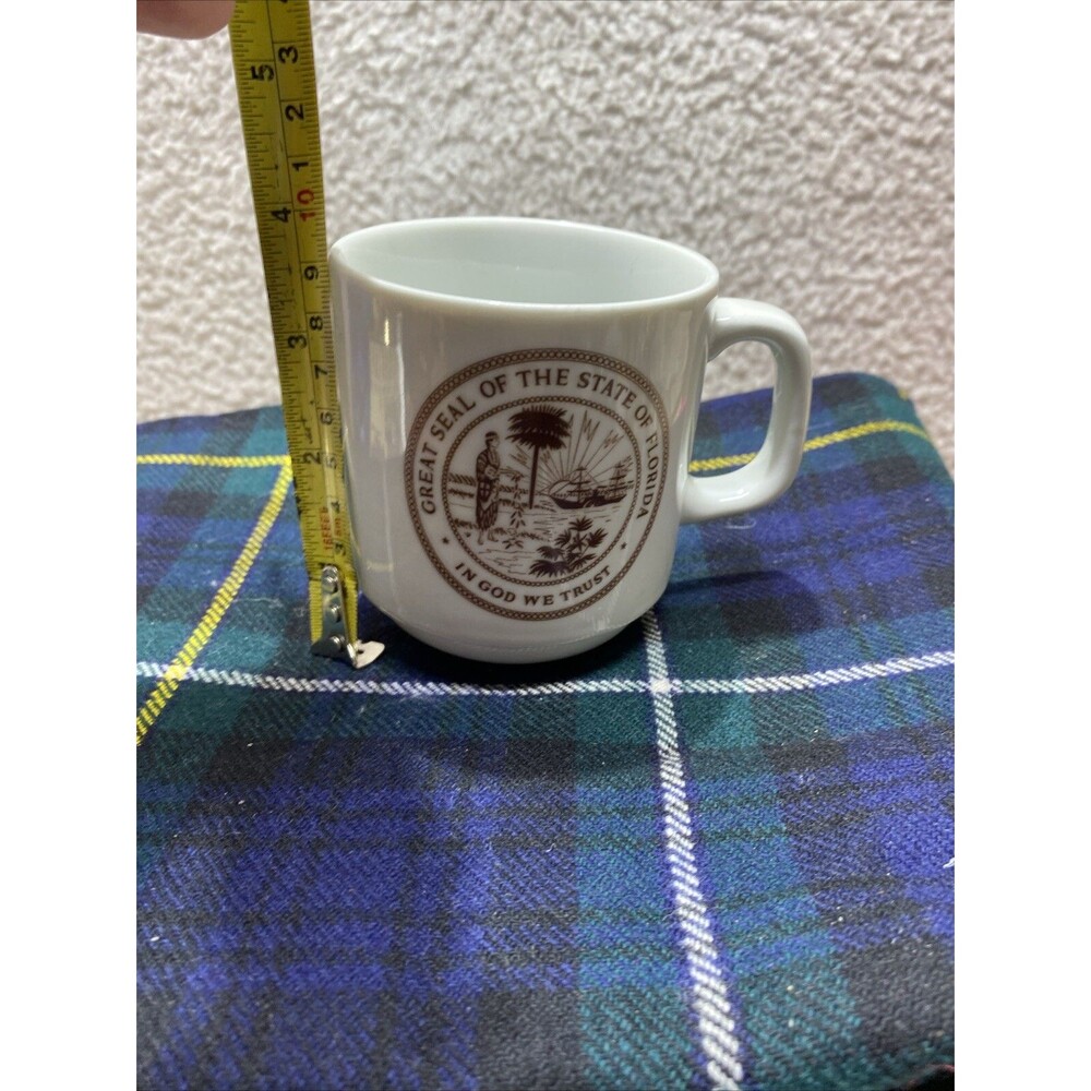 Vintage Florida State Seal With Brown Lettering Mug - Picture 7 of 7